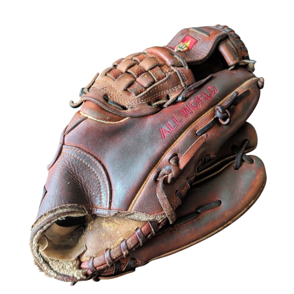 Easton EC3125 All World Series Baseball Glove Oil Injected Game Ready RHT